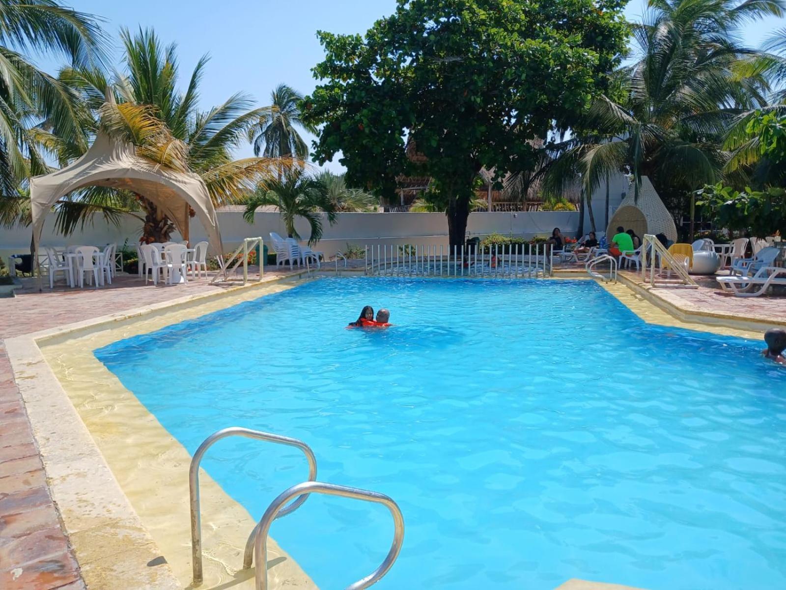 Hotel Tropical Inn Playa de Punta Arena Luaran gambar